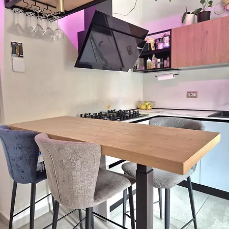 Flat Isola - New Opening * Milán