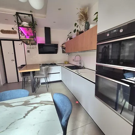 Flat Isola - New Opening Daire *